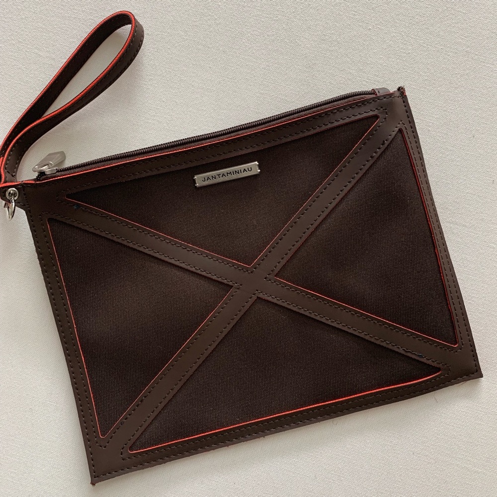 JANTAMINIAU for KLM // Pouch Wristlet
